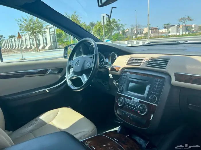 مرسدس r300 2011 0