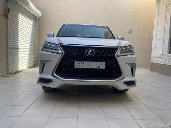 للبيع لكزس بريمى 2020 8