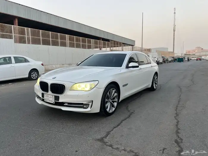 بي إم دبليو مديل 2013 1