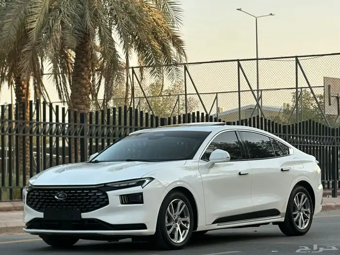 فورد تورس موديل 2023 نص فل ترند بطاقه جمركية 18