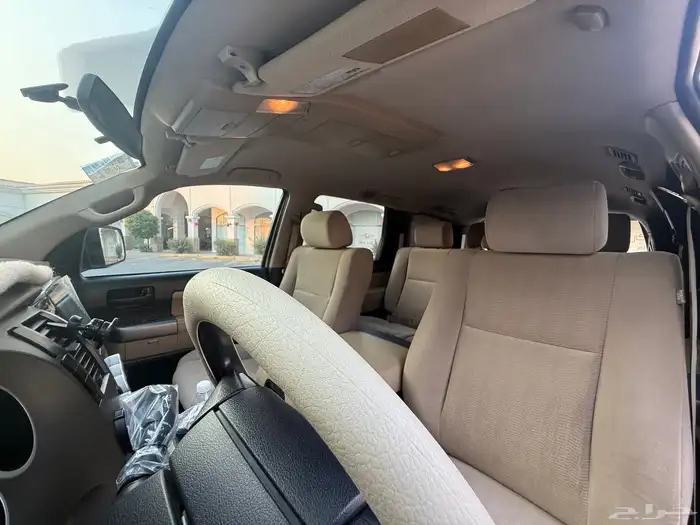 تويوتاسكويا2016مالك أول بودي كاله ثلاجه بدون دبل ماشاءالله 12