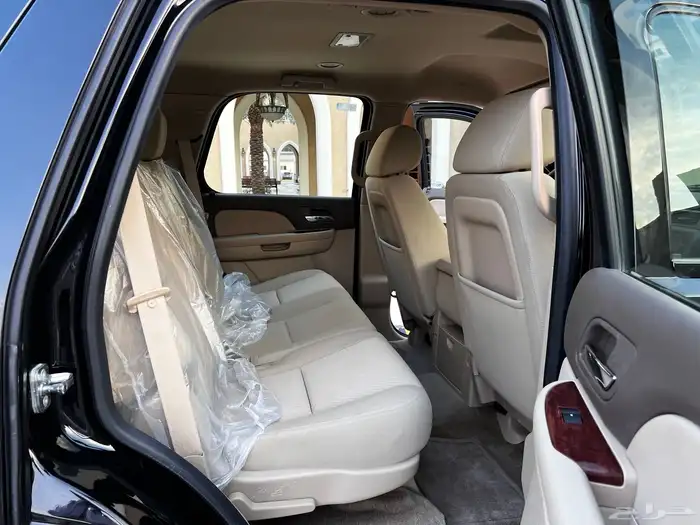 يوكن 2014 مخزن شبه جديد 61