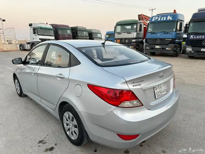 هيونداي المجدوعي اكسنت بنزين 2018 6