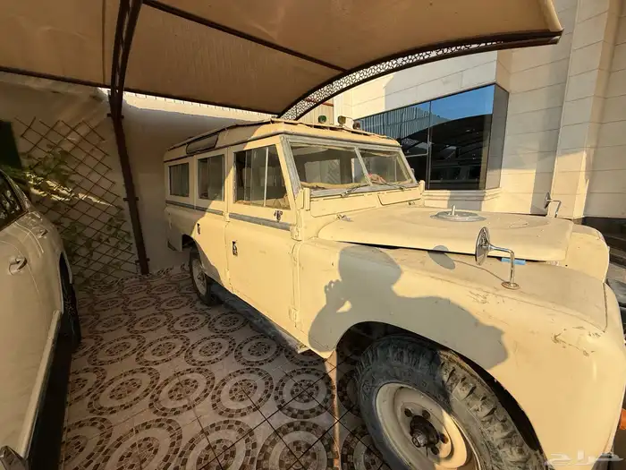 رنج روفر تراثي 1976 نظيف 1