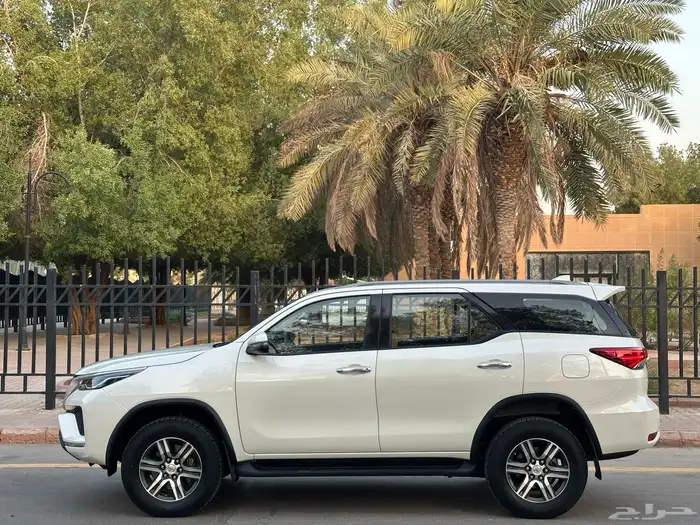 تويوتا فورشنر موديل 2022 سعودي دبل 3