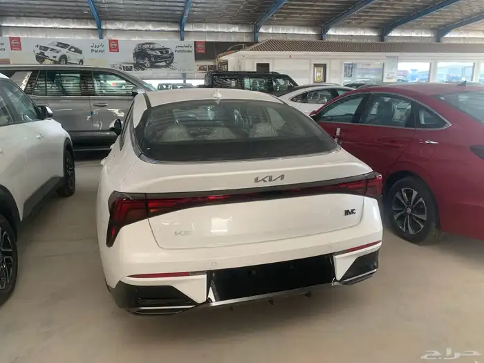 كيا k5 2026 استاندرد مطور لون ابيض 0