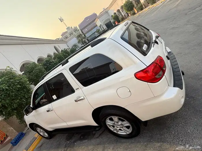 تويوتاسكويا2016مالك أول بودي كاله ثلاجه بدون دبل ماشاءالله 7