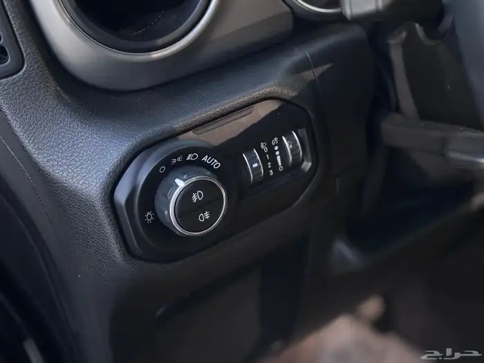 جيب رانجلر 2021 مخزن عداد 48 الف السياره وكاله علي الضمان 29