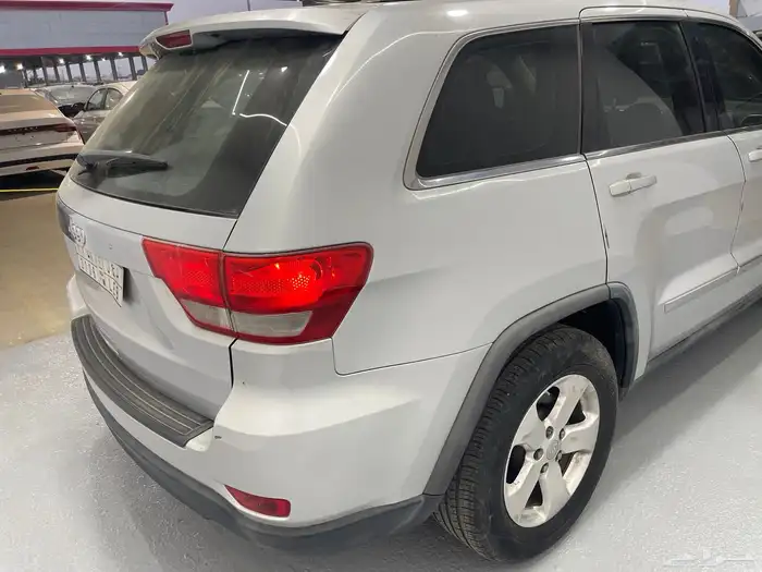 جيب قراند شيروكي 6 سلندر بدي وكاله 2011 6