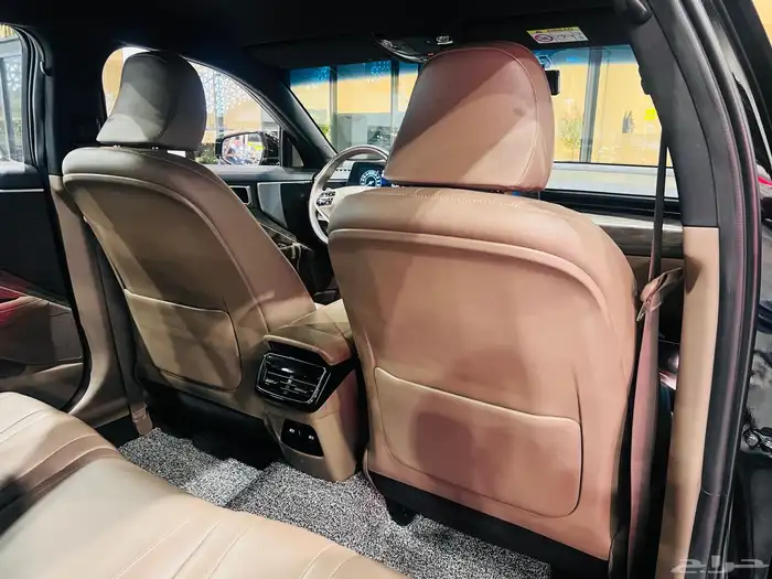 كيا K8 موديل 2022 (بحالة الوكالة) 8