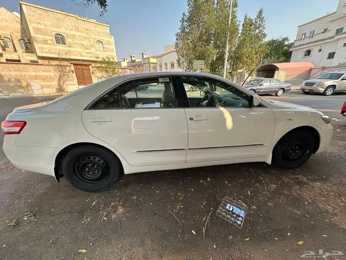 كامري 2011 توماتيك خاليه من الحوادث مرشوشه تجميلي مفحوصه 3