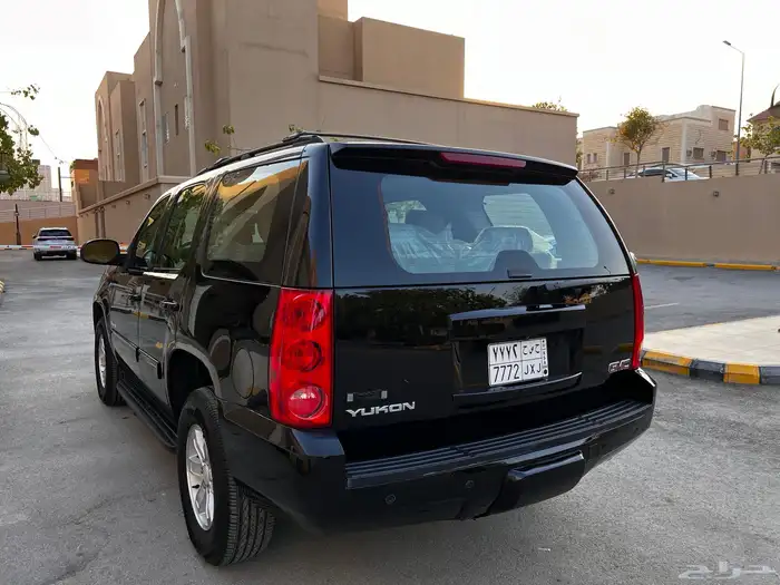 يوكن 2014 مخزن شبه جديد 27