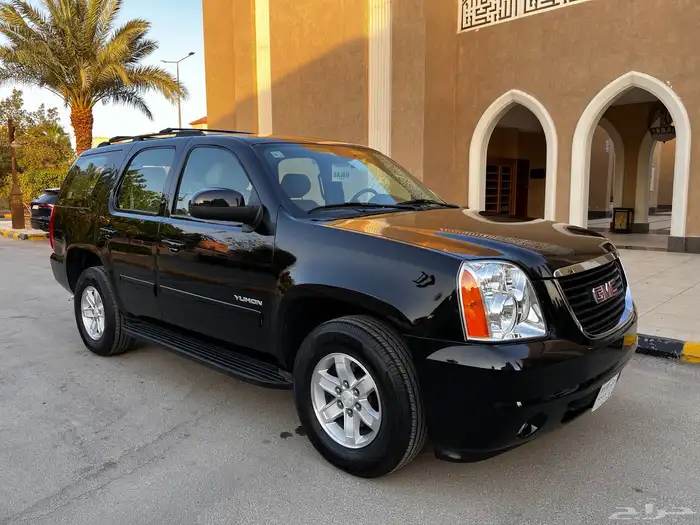 يوكن 2014 مخزن شبه جديد 3