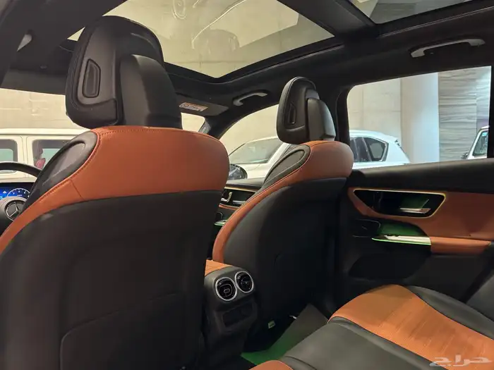 مرسيدس GLC200 SUV موديل 2025م (وارد الجفالي) 16