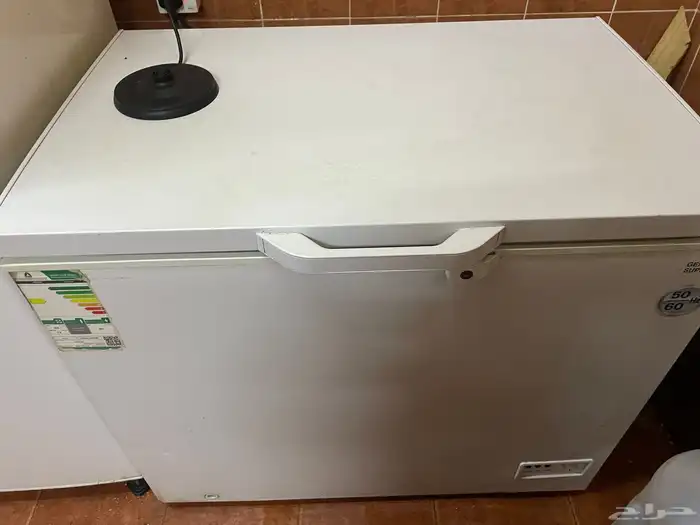 مساند مشب و فرشه و بتجاز و دولاب مطبخ و اربعه مكيفات 6