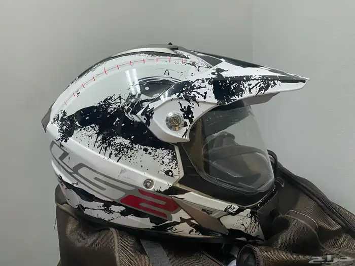 خوذة دباب LS2 ديار عدد2 مستخدمة مقاس XL و L 9