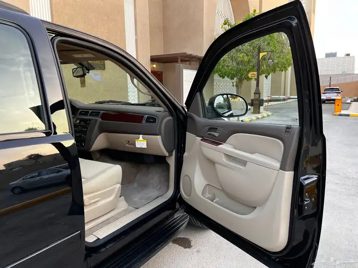 يوكن 2014 مخزن شبه جديد 44