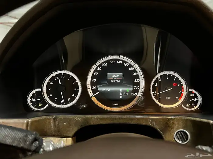 مرسيدس E200 2013 جفالي 29