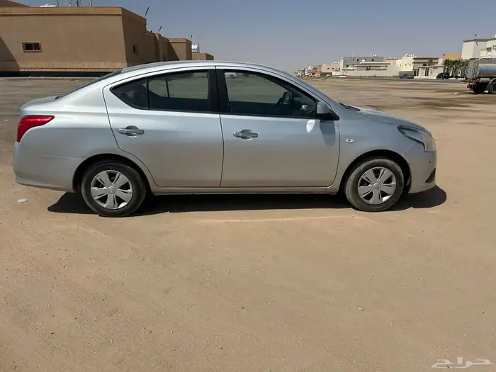 للبيع نيسان صني 2020 نضيفه 2