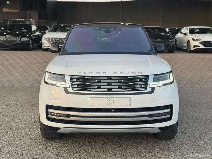 رنج روفر فوج اوتوبيقرافي 2023 V8 - ضمان وصيانة مجانية 0