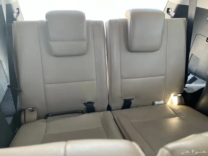 متسوبيشي مونتيرو للبيع 6