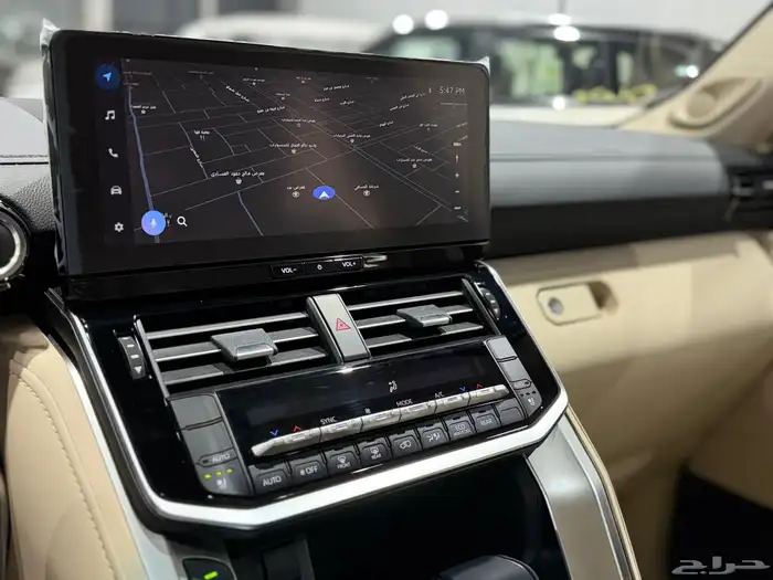 لاندكروزر جي اكس ار L5 خليجي شاشات رادار 2025 نظام 50-50 13