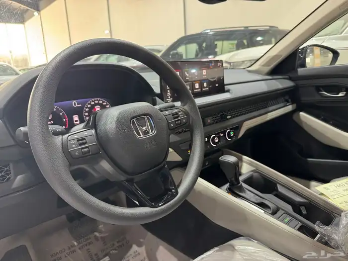 هوندا اكورد EX نص فل رادار 2025 نظام 50-50 8