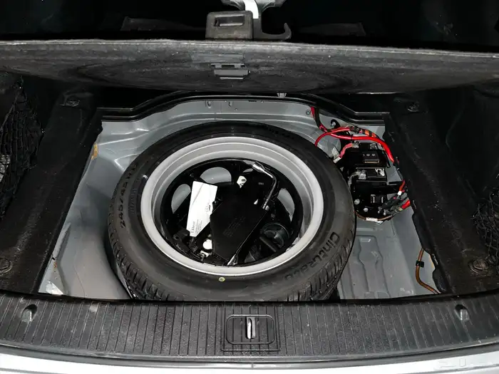 مرسيدس E200 2013 جفالي 13