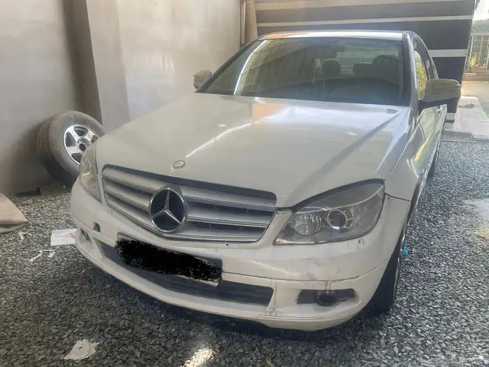 مرسيدس 2009 C180 1
