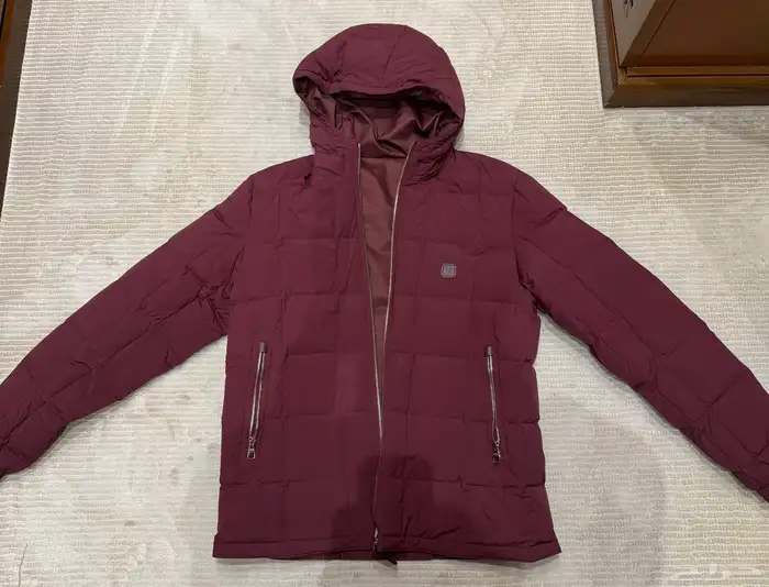 جاكيت لويفيتون لون عنابي برغندي LV 1