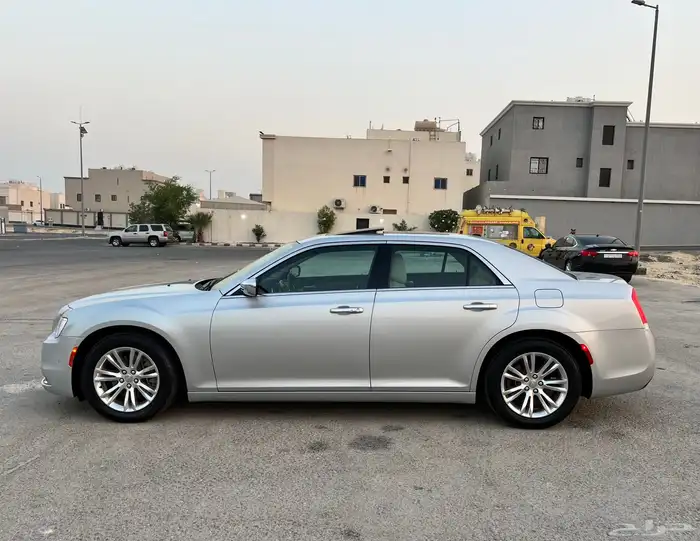 كلايزلر للبيع 2021 عداد قليل وحاله ممتازة 6