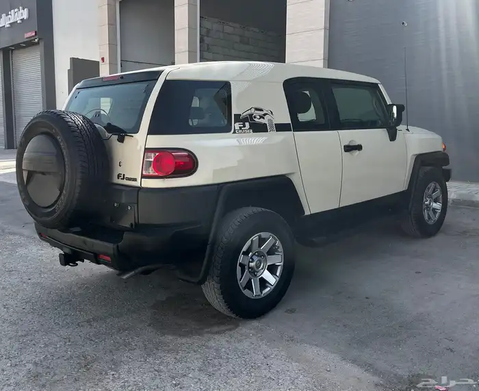 تويوتا اف جى رقم 2 موديل 2023 5