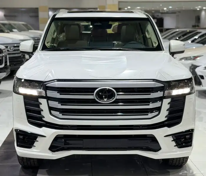 لاندكروزر جي اكس ار L5 خليجي شاشات رادار 2025 نظام 50-50 0