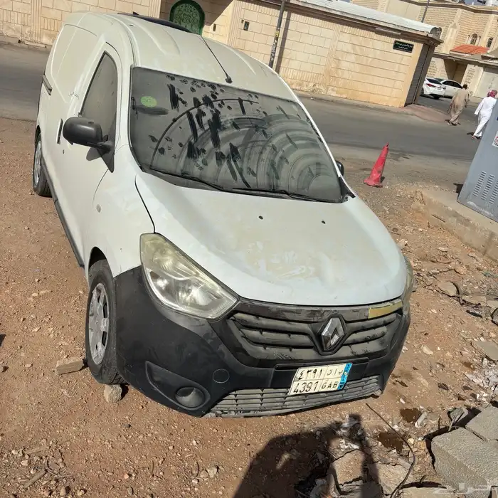 رينو دوكر للبيع تشليح 2