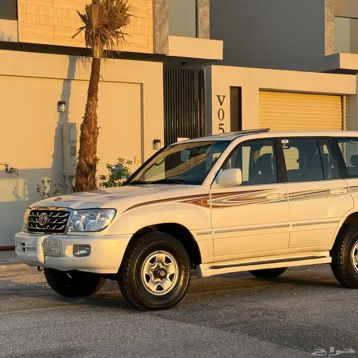 لاندكلوزر 2007 فل كامل ونش قير عادي 8