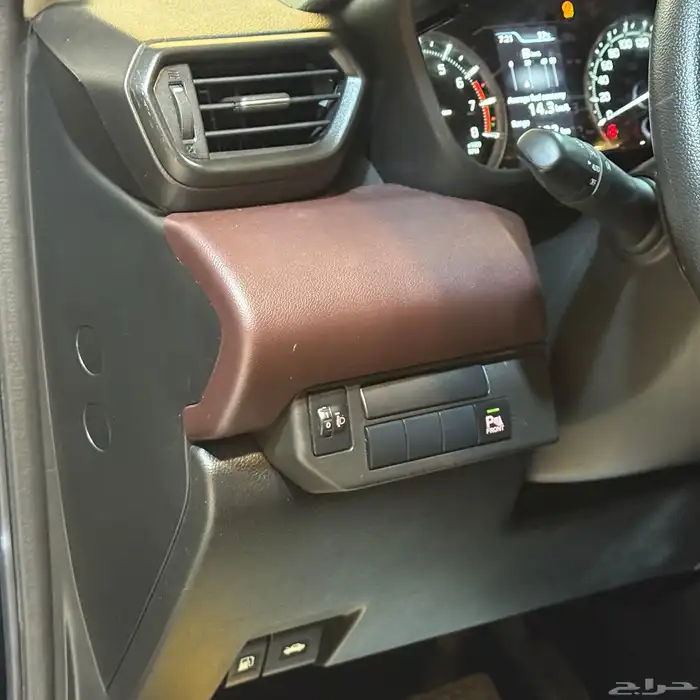 تويوتا اوربان كروزر 2025 (( بحالة ممتازة )) 12