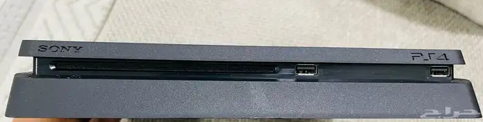 بلايستيشن 4 نظيف واستخدام بسيط 4