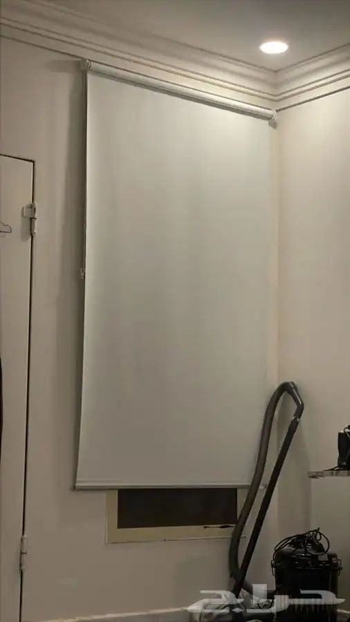 مجلس   طاولة تلفزيون   ستارة   مكيف 2