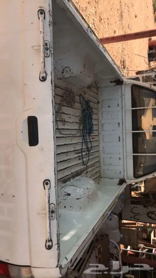 للبيع متسوبيشي 2001   L200 4