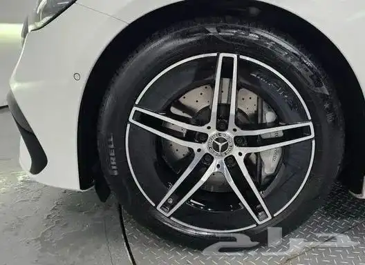 Mercedes E-class W214E300 4MATIC AMG Line 9