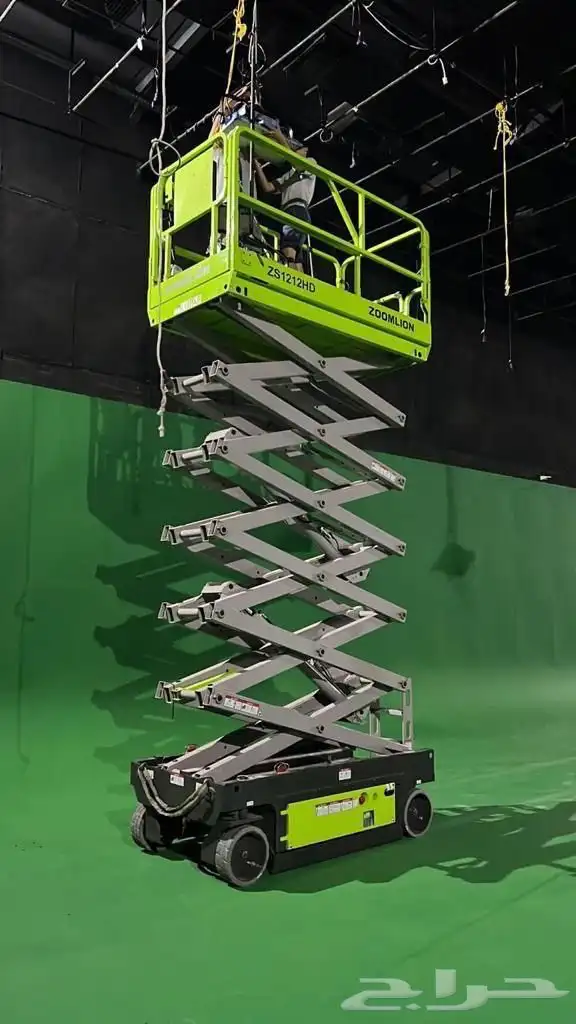 Scissor lift رافعة مقصية - سيزر لفت 10