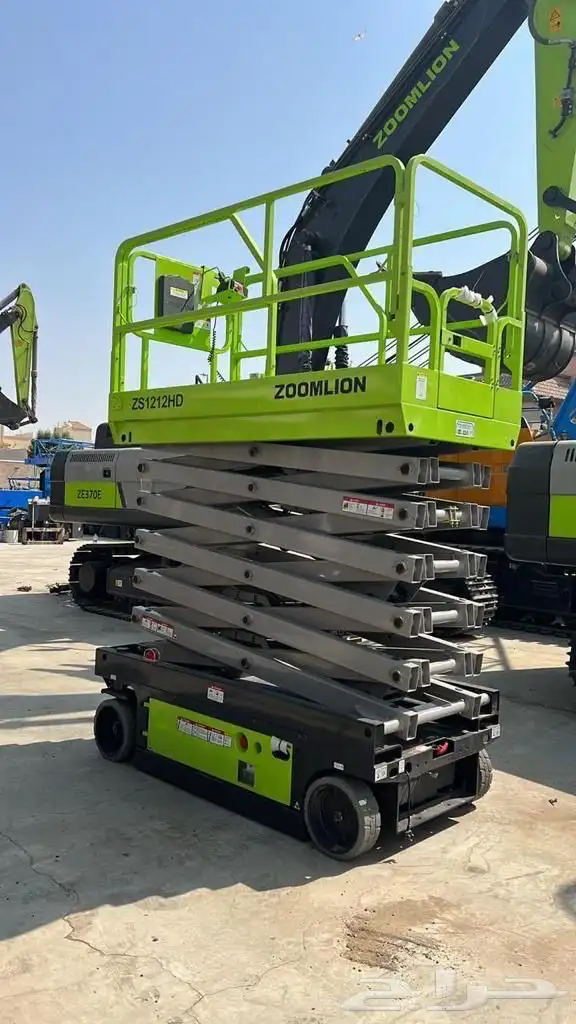 Scissor lift رافعة مقصية - سيزر لفت 12