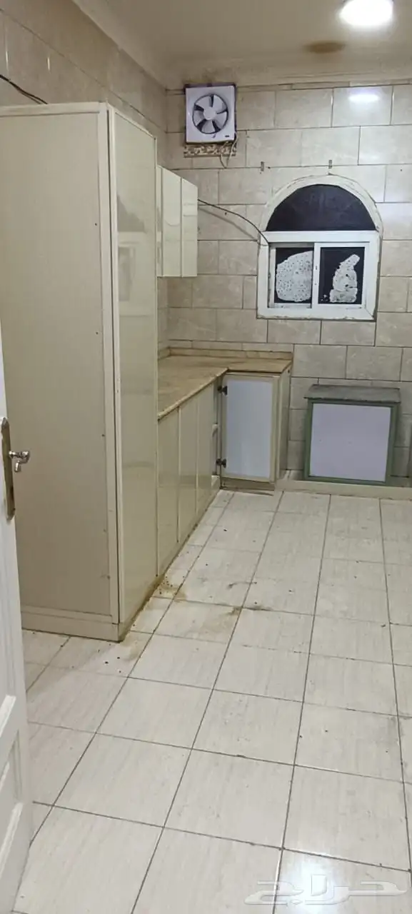 شقة 3 غرف بحي الصفا للايجار جده 6