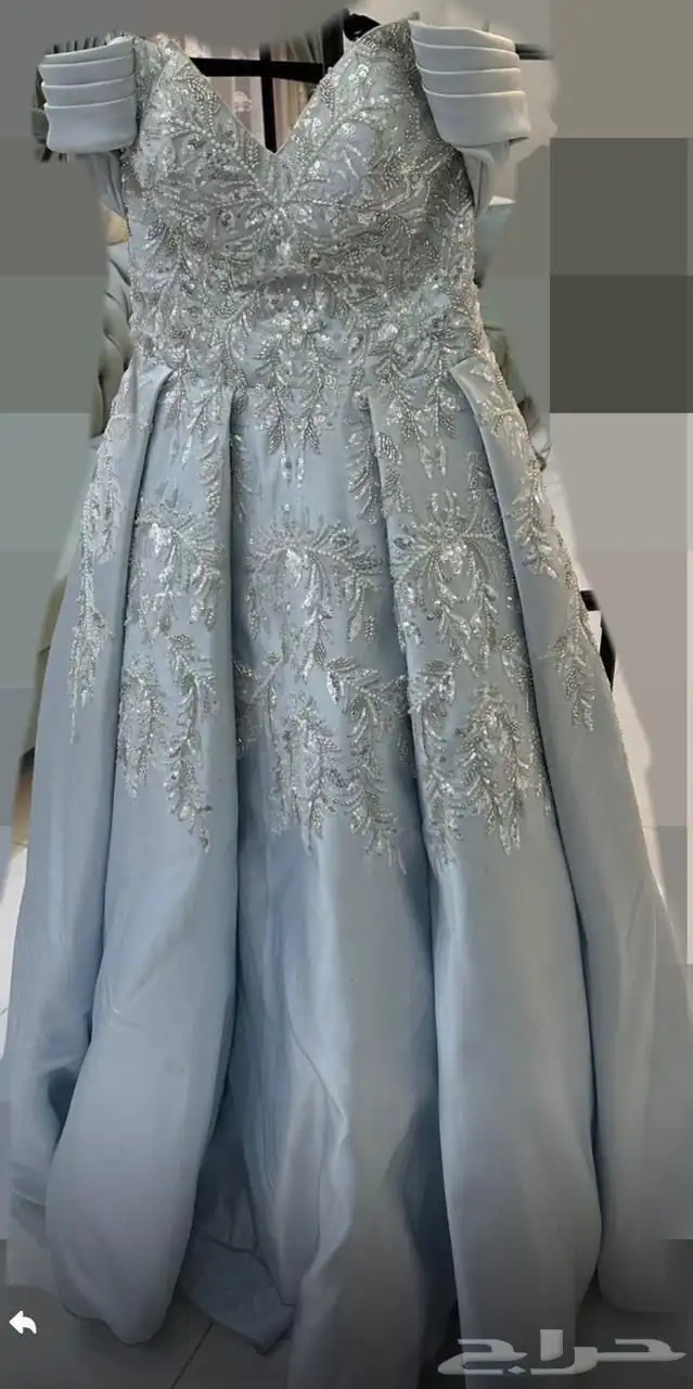 فستان فخم وراقي 0