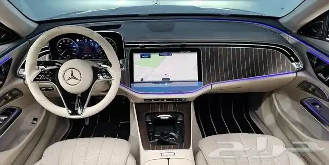 Mercedes E-Class W214E300 4MATIC Exclusive 2025 3