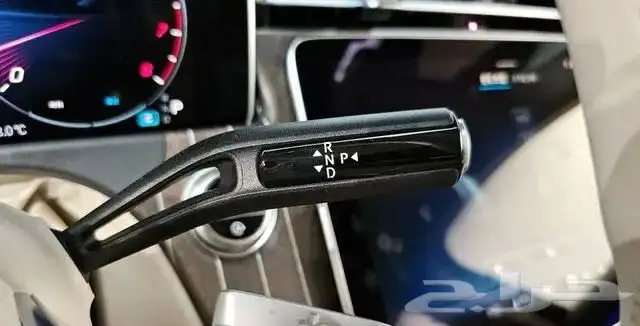 Mercedes E-Class W214E300 4MATIC Exclusive 2025 6