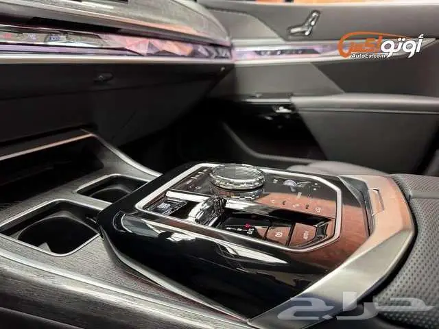 2024 بي إم دبليو 760i xDrive 9