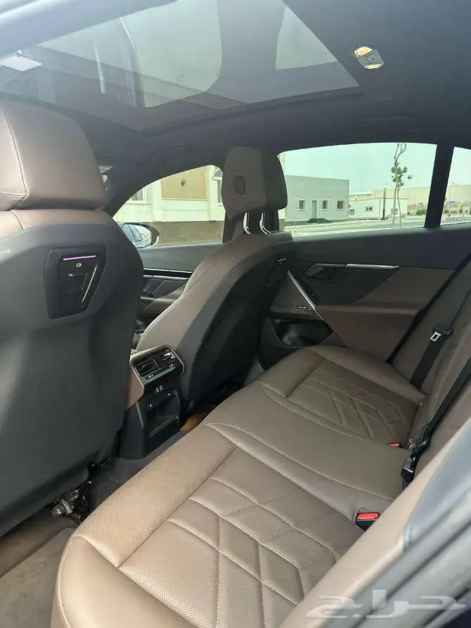 بي ام دبليو BMW 520i فل كامل 2024 كوري ضمان ناغي صيانة مجاني 3