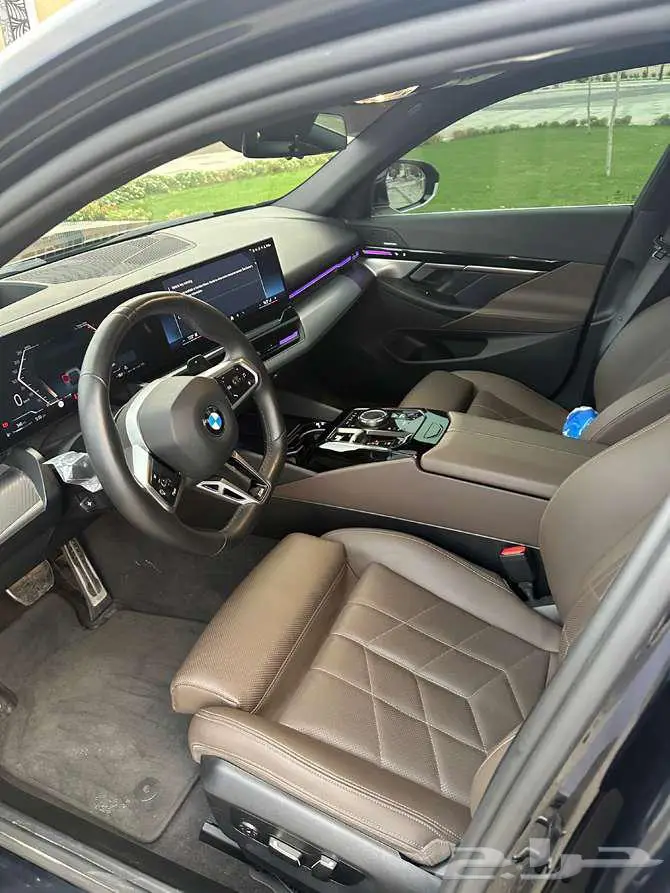 بي ام دبليو BMW 520i فل كامل 2024 كوري ضمان ناغي صيانة مجاني 9