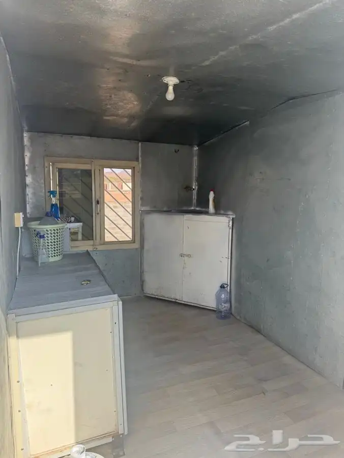 باص محول الى كنتيرة 12